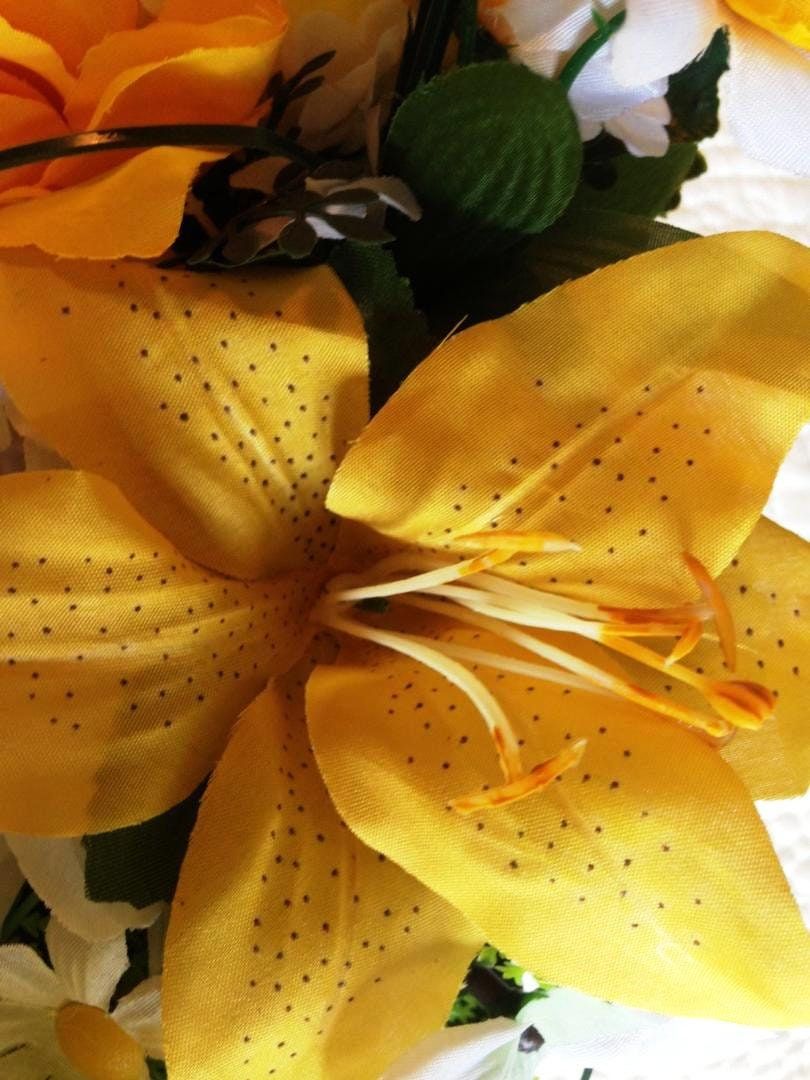 Cemetery SILK WREATH in YELLOW Deluxe Large Easel Mount for grave-site presentation in remembrance of loved ones -