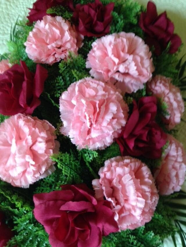 FLOWER Cemetery SPRAY on Easel in Pink Silk Roses & Carnations for Grave-site Presentation in Remembrance of Loved Ones -