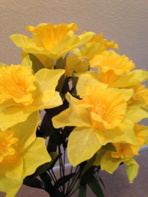 DIY BOUQUET YELLOW DAFFODILs  White Mini-Lillies (refill) for Grave-site Presentation in Remembrance of Loved Ones Or Home Garden Use -