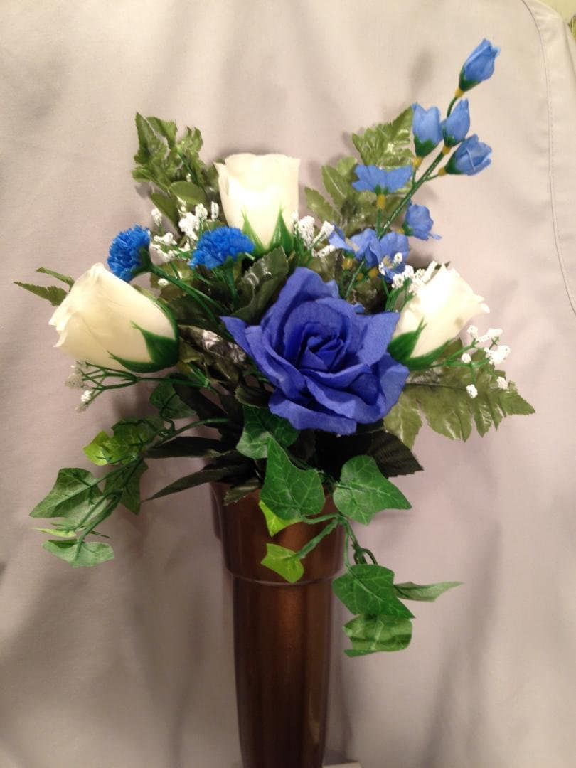 Artificial Cream Rose Flowers and Crypt Mausoleum Vase with Disc Base Button for Epoxy