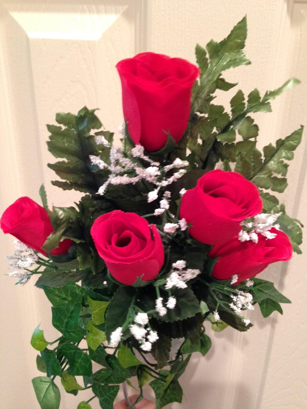 CRYPT / MAUSOLEUM Bouquet (No Vase) Red ROSE w/ Baby's Breath Ivy Presentation in Remembrance